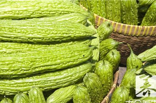 娱乐吃瓜酱粉丝破百万 火凤凰般崛起引发热议